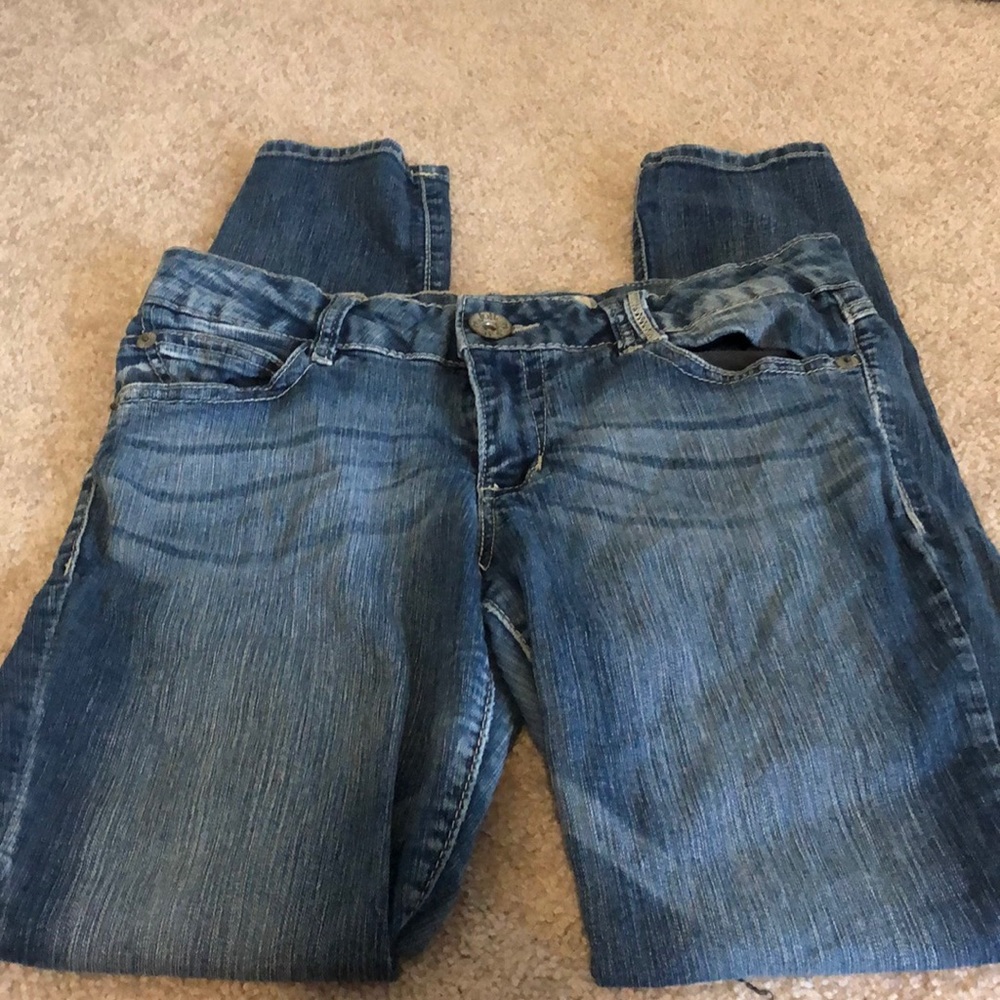 Medium wash stretch jeans
